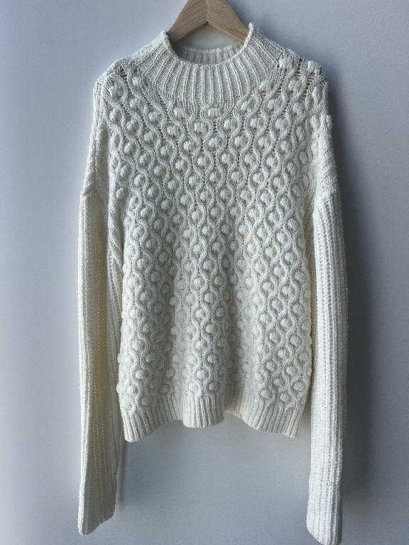 Dot Jacquard Pullover Knit Crew Sweatk