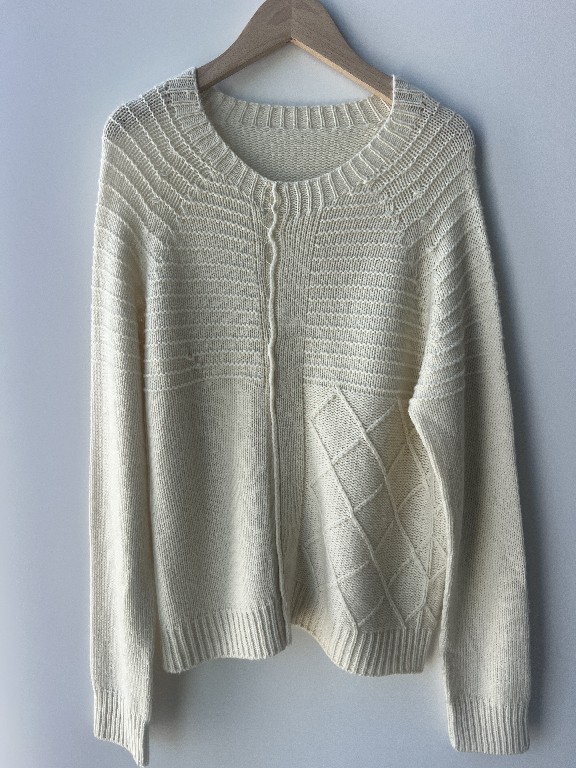 Biała Jacquard Pullover Knit Sweter